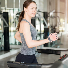 Gym Gloves for Girls & Women – Stylish, Comfortable & Durable in India