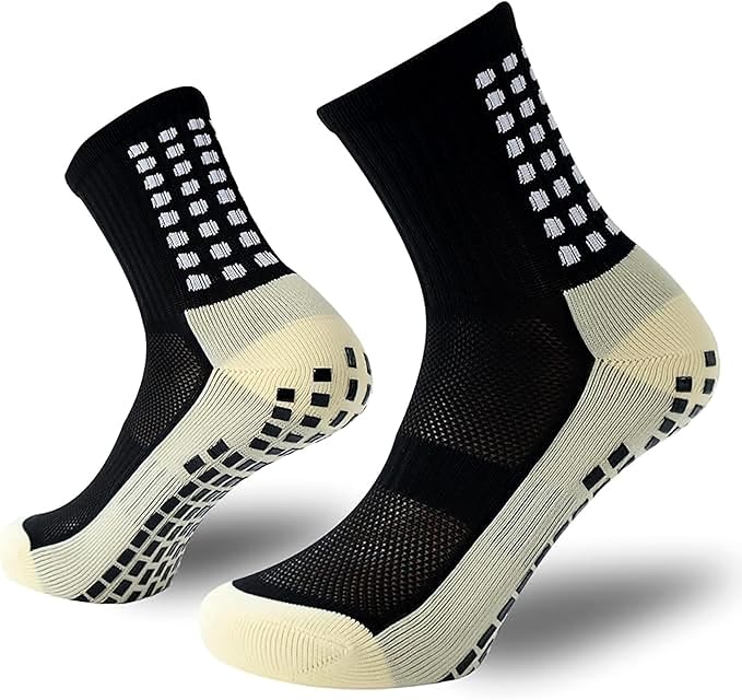 Comfortable men’s sports socks – grip design for better traction in gym, cricket, and football